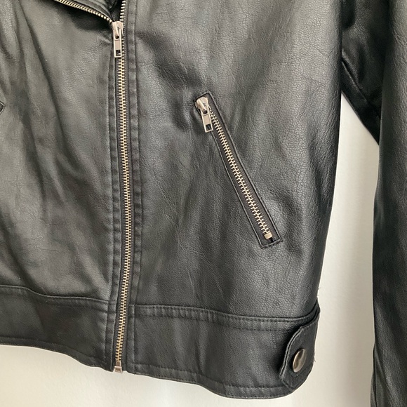 Disney D-Signed Special Edition Descendants Black Moto Faux Leather Girls M - Picture 5 of 13